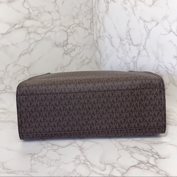 Michael Kors Kenly Large NS Tote - Picture 4 of 7